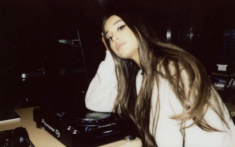 Ariana Grande 2018, Ariana Grande Aesthetic, Ariana Grande Boyfriend, Ariana Grande Photoshoot, Ariana Grande Pictures, Ariana G, Fame Dr, Eternal Sunshine, Dangerous Woman