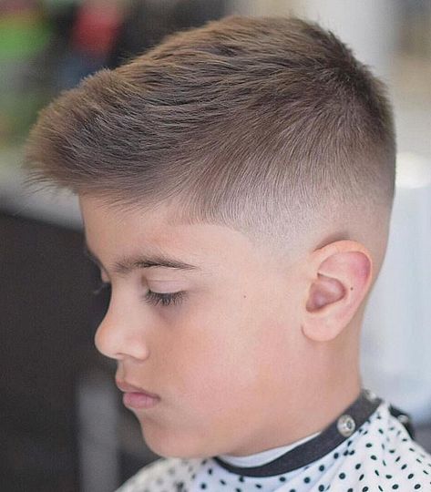 Fauxhawk Fade Boys, Boys Haircut Long On Top Shaved Sides, Young Mens Hairstyles, Boys Fade Haircut, Baby Haircut, Hair Cut Guide, Baby Boy Hairstyles, Boy Cuts, Kids Cuts