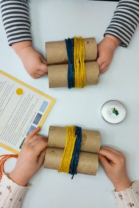 An easy cardboard tube craft to try at home. Recycle toilet rolls and strings to create binoculars for your kids. Mine just loved making theirs and taking them on a bird spotting walk! Cardboard Tube Crafts, Kids Toilet, February Activity, Activity Box, Different Birds, Easy Activities, Toy Bags, Toilet Roll, Cardboard Tube