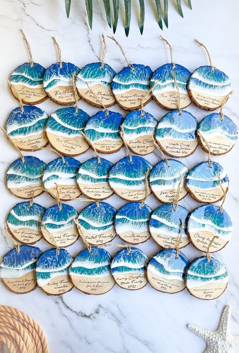 ☀️Yearly family Christmas ornament☀️Keepsake of a favorite beach destination☀️Memory of Baby’s first beach trip☀️Wedding favors in bulk☀️Engagement gifts☀️Honeymoon momento☀️Corporate gifts☀️Girls trip☀️Cruise momento☀️Family trip souvenir☀️Vacation Keepsake☀️World travelers keepsake☀️Tenant gifts☀️New home ornament☀️Ornament Exchange And so many more ways to personalize your ornaments!These rustic wood slices are handcrafted, made from epoxy with super frothy life like waves! Each piece comes w Tenant Gifts, Ocean Ornaments, Beach Christmas Ornaments, Clean Wood, Coastal Theme, Beachy Christmas, Teacher Ornaments, Wood Slice Crafts, Ornament Exchange