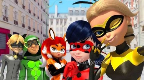 Miraculous - Superheroes Selfie Edit Miraculous Ladybug Group Photo, Miraculous Team, Princess Star, Ladybug Funny, Best Friends Cartoon, Team Wallpaper, Anime Vs Cartoon, Miraculous Wallpaper, Miraculous Ladybug Memes