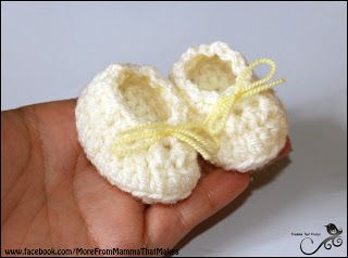 Mamma That Makes: Mini Gathered Flats - Crocheted Preemie Booties Angel Baby Crochet, Baby Blanket Ideas, Angel Baby Patterns, Crocheted Baby Booties, Preemie Crochet, Crochet Baby Booties Pattern, Blanket Ideas, Booties Crochet, Crochet Booties