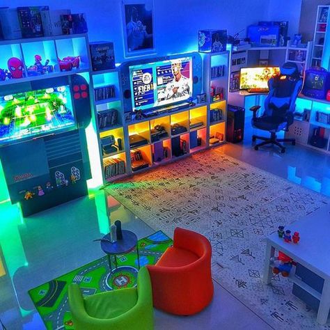 futuristic-video-game-rooms-with-lighting-ideas Gaming Area Ideas, Game Rooms Ideas, Video Game Room Ideas, Futuristic Video, Cool Gaming Rooms, Video Game Bedroom, Gaming Room Ideas, Geek Home Decor, Boys Game Room