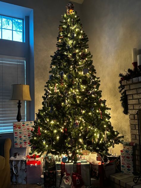 9ft christmas tree with presents underneath Christmas Tree With Presents Underneath, Presents Under The Christmas Tree, 9ft Christmas Tree, Christmas Tree Presents, Tree With Presents, Christmas Tree With Presents, Creative Christmas Trees, Christmas Morning, Christmas Eve