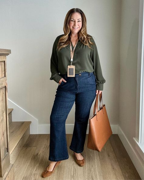 therecruitermom's LOFT Collection on LTK Blouse Outfit Work, Casual Teacher Outfit, Recruiter Mom, Fall Business Casual Outfits, Conference Outfit, Mom Time, Straight Jeans Outfit, Jeans Outfit For Work, Casual Outfits Plus Size