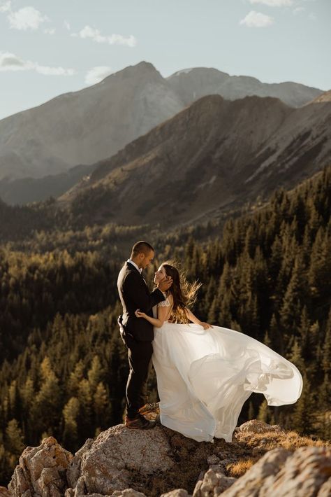 Mountain Photoshoot, Remote Location, Mountain Wedding Photos, Amazing Wedding Photos, Wolf Photography, Mountain Wedding Colorado, Wedding Session, Sunset Wedding, Mountain Elopement