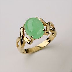 Jade Ring: Green Jade Ring - Jade Shop Jade Ring Design, Jade Accessories, Modern Rings, Green Jade Ring, Jade Jewellery, Gem Design, Jade Rings, Yellow Sapphire Rings, Goebel Hummel