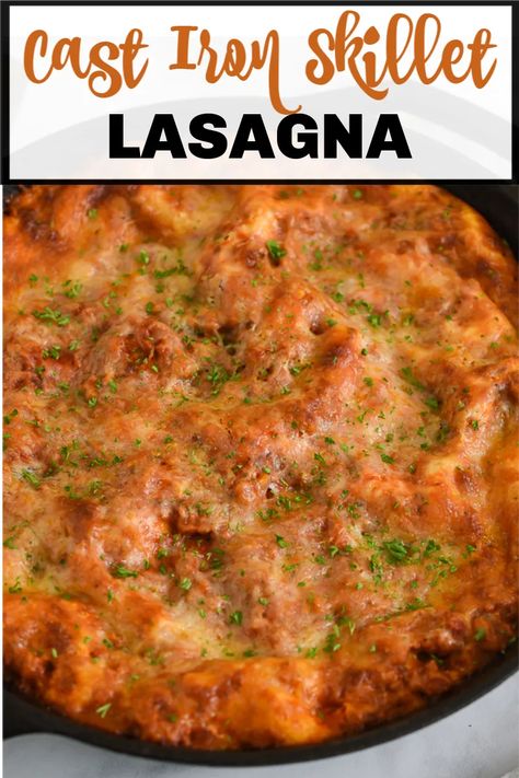 Cast Iron Lasagna, Hamburger Pasta, Lasagna Dinner, Skillet Lasagna Recipe, Skillet Lasagna, Lasagna Ingredients, Fantastic Recipes, Iron Recipes, Traditional Lasagna