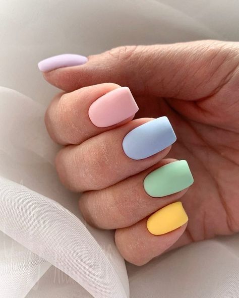 Multicolored Nails, Unghie Sfumate, April Nails, Pastel Nails Designs, Colorful Nail, Simple Gel Nails, Cute Gel Nails, Nagel Inspo, Short Acrylic Nails Designs