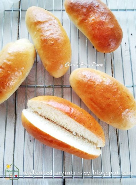 Homemade Hot Dog Buns, Buns Homemade, Hot Dog Buns Recipe, Dogs Recipes, Bun Recipes, Homemade Burger Buns, Homemade Hot Dogs, Homemade Buns, Dog Bread