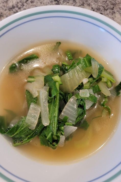 bok choy soup vegan vegetarian easy simple recipe lunch dinner Meatless Keto Soup Recipes, Book Choy Recipes Soup, Baby Bokchoy Healthy Soup, Boo Choy Soup, Book Choy Soup, Vegetable Soup Bokchoy, Baby Bock Choy Recipes, Ginger Mushroom Soup, Boy Choy Recipes