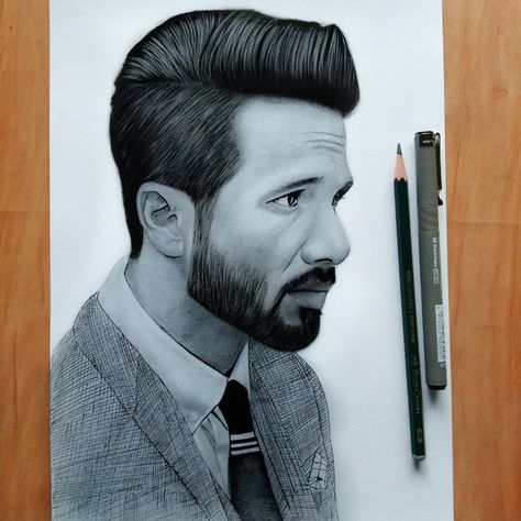 Sourav Joshi Arts Drawing, Shahid Kapoor Sketch, Sourav Joshi, Dark Goku, Giraffe Images, Goku Art, Beautiful Pencil Drawings, Old Man Portrait, Photo Drawing