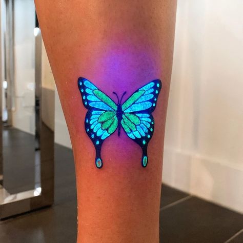 Uv Tattoo Ideas, Glow Tattoo, Black Light Tattoo, Uv Tattoo, Watercolor Tattoo Flower, Light Tattoo, Gorgeous Tattoos, Tattoo Ideas For Women, Heart Tattoo Designs