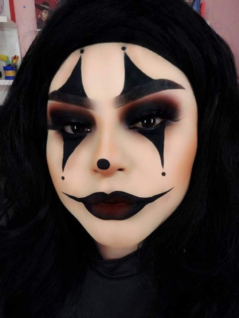 Halloween Skeleton Makeup, Skeleton Makeup, Halloween Clown, Halloween Skeleton, Makeup Designs, Halloween Skeletons, Maquillaje De Ojos, Halloween Makeup, Halloween Costumes