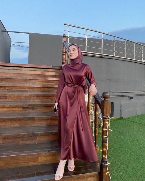 Ootd Lebaran, Modesty Dress, Muslim Outfits Casual, Winter Fashion Outfits Casual, Modest Dresses Casual, Muslim Outfits, Long Sleeve Dresses, Hijab Fashion Inspiration, Evening Outfits