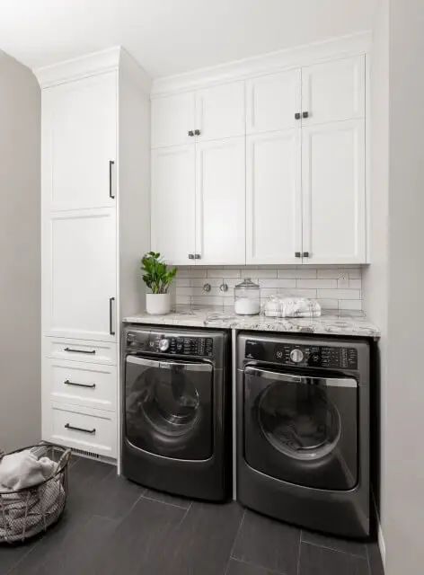 Trends decorating laundry room Laundry Room With Deep Freezer, Transitional Laundry Room, Laundry Room Tile, Dream Laundry Room, Laundry Room Flooring, Laundry Room Renovation, Modern Laundry Rooms, Laundry Room Remodel, Laundry Room Inspiration