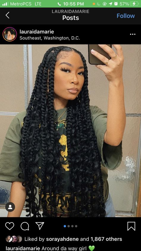 Boho Twist Braids Black Women, Jumbo Knotless Box Braids With Bohemian Curls, Jumbo Knotless Box Braids Bohemian, Jumbo Bohemian Knotless Braids With Color, Bohemian Jumbo Box Braids, Jumbo Goddess Box Braids With Curls, Boho Jumbo Box Braids, Big Bohemian Braids, Jumbo Braids Curly Ends