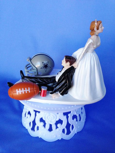 Funny Wedding Cake Topper Football Themed Dallas Cowboys Unique and Humorous Cake Toppers Football Wedding Cake Toppers, Dallas Cowboys Wedding, Football Wedding Theme, Elegant Wedding Cake Toppers, Funny Wedding Cakes, Funny Cake Toppers, Funny Wedding Cake Toppers, Oakland Raiders Football, Denver Broncos Football