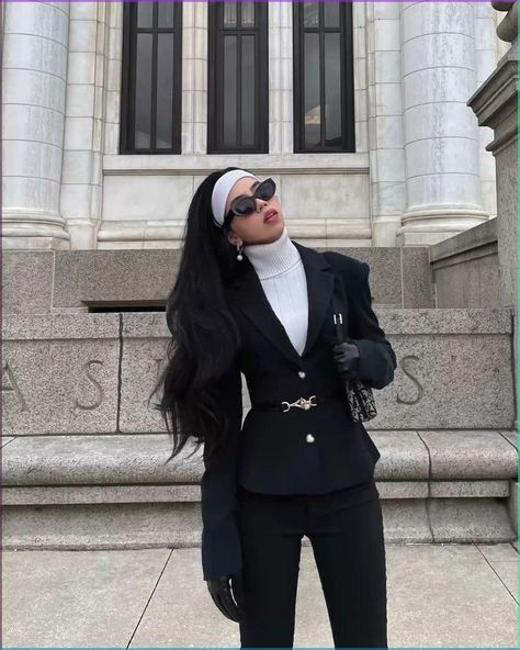 Fancy Paris Outfit, Cute Outfit With Black Boots, Black Outfit For Fall, Black Blazer Autumn Outfit, Fall Outfit With Blazer, Dior Fashion Outfits, Black Luxury Outfits Classy, Comfy Glam Outfits, Black Leather Pants Aesthetic