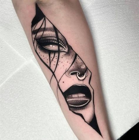 Pop Art Tattoos, Girl Face Tattoo, Tattoo Now, Tattoos For Black Skin, Tattoo Project, Spine Tattoos, Black Ink Tattoos, Eye Tattoo, Dope Tattoos