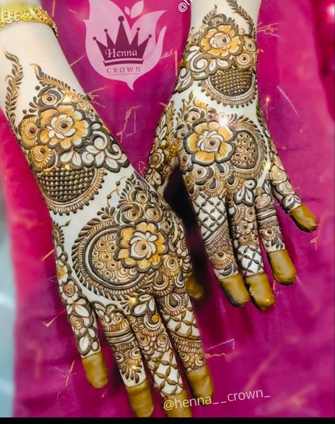 Mehndi Art Designs Back Hand Arabic, Mehedi Design, Mahendi Designs, Palm Mehndi Design, Mehendi Art, Heena Design, Designs Mehndi, Mehndi Designs 2018, Short Hand