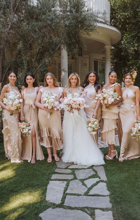 How to Nail the Mismatched Bridesmaid Dresses Look – Show Me Your Mumu Bridesmaid Dresses Different Colors, Mixed Bridesmaid Dresses, Tan Bridesmaids, Tan Bridesmaid Dresses, Nude Bridesmaid Dresses, Beige Bridesmaid Dress, Beige Bridesmaids, Mix Match Bridesmaids, Neutral Bridesmaid Dresses