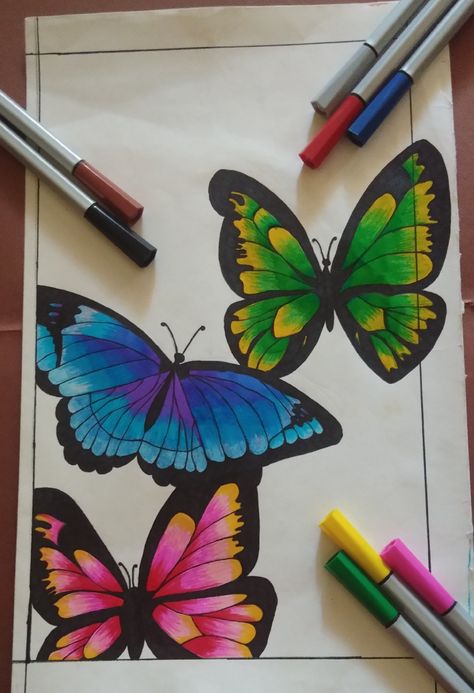 Drawing On Canvas With Markers, Pretty Marker Drawings, Artist Markers Drawings, Marker Butterfly Drawing, Felt Pen Drawings Ideas, Butterfly Drawing With Markers, Canvas Marker Ideas, Color Pen Drawing Ideas, Colorful Pen Sketches