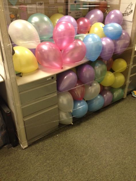 1Dental Pranking Wars in the Office. One idea is to fill someone's desk with balloons and then Saran Wrap the desk. Funny Office Pranks, Work Pranks, Cube Ideas, Birthday Pranks, 10 Year Reunion, Office Pranks, April Fools Pranks, Boss Birthday, Office Birthday