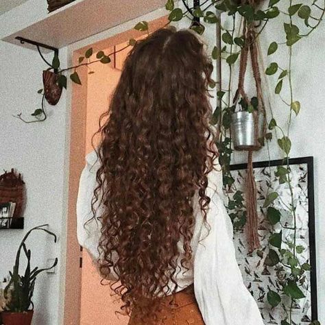 Take Care Of Curly Hair, Ash Blonde Hair Balayage, Healthy Curly Hair, Long Natural Curly Hair, Curly Brown Hair, Brown Curly Hair, Curly Hair Inspiration, Hair Photo, Dream Hair