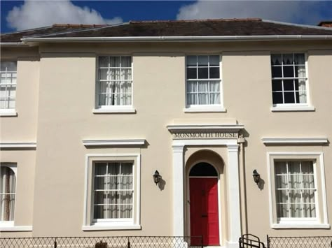 Walls in Farrow and Ball Joa's White and Farrow and Ball Rectory Red front door. Masonry Paint Colours, House Exterior Colour, Exterior Masonry Paint, Exterior Paint Colours, Door Colour, Exterior Paint Ideas, White Exterior Houses, Masonry Paint, Modern Country Style