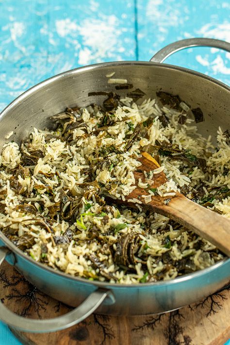 Grape Leaf Pilaf: Greek Deconstructed Dolamdakia Vegetable Lunches, Greek Mezze, Grape Leaves Recipe, Dimitras Dishes, Akis Petretzikis, Greek Rice, Greek Kitchen, Flavorful Shrimp, Tzatziki Recipes