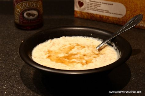 microwave porridge with golden syrup Microwave Porridge, Quick Oat Recipes, How To Make Porridge, How To Make Oats, Porridge Recipes, Diet Ideas, Porridge Oats, Quick Oats, Golden Syrup