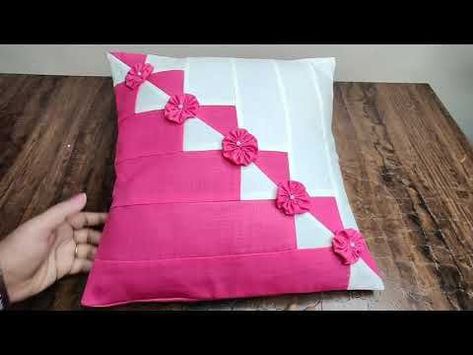 Cution covers design Latest Cushion Cover Designs, Coushin Covers Design, Cushion Cover Designs Ideas, Sewing Cushion Covers, Pillow Cover Designs Ideas, Cushion Design Ideas, Cushion Covers Ideas, Pillow Covers Design, Diy Pillow Designs