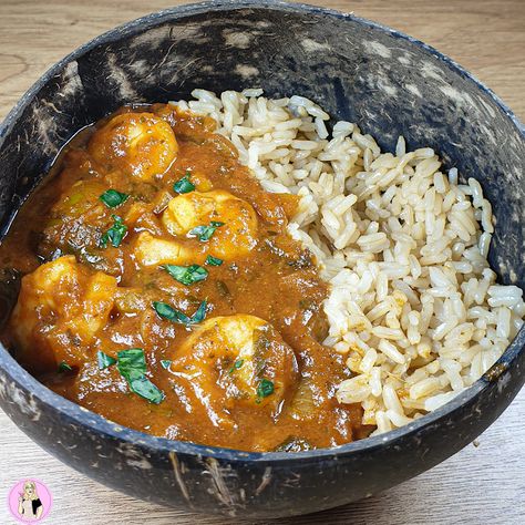 Prawn Masala Curry Recipe | Slimming - Sugar Pink Food Cheesesteak Fries, King Prawn Curry, Chicken Prosciutto, Fries Healthy, Chicken With Prosciutto, Chilli Pasta, Leftover Ideas, Jamaican Chicken, Rice Curry