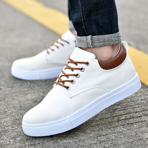 Flat Shoes Men, Shoes Too Big, Mens Canvas Shoes, Hijab Chic, Super High Heels, Breathable Sneakers, Comfortable Sneakers, Tenis Casual, Mens Spring