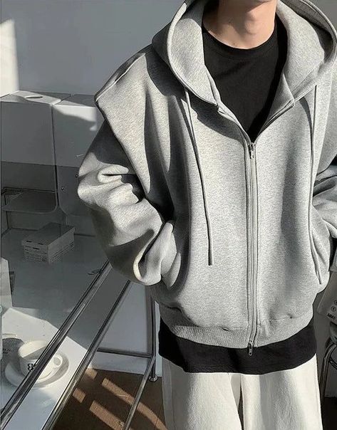 Pinterest Mens Fashion, Hoodie Fits Men, Hoodies Outfit Men, Hoodie Man, Hoodie Outfit Men, Metallica T Shirt, Winter Parka, Tomboy Outfits, Men's Korean Style