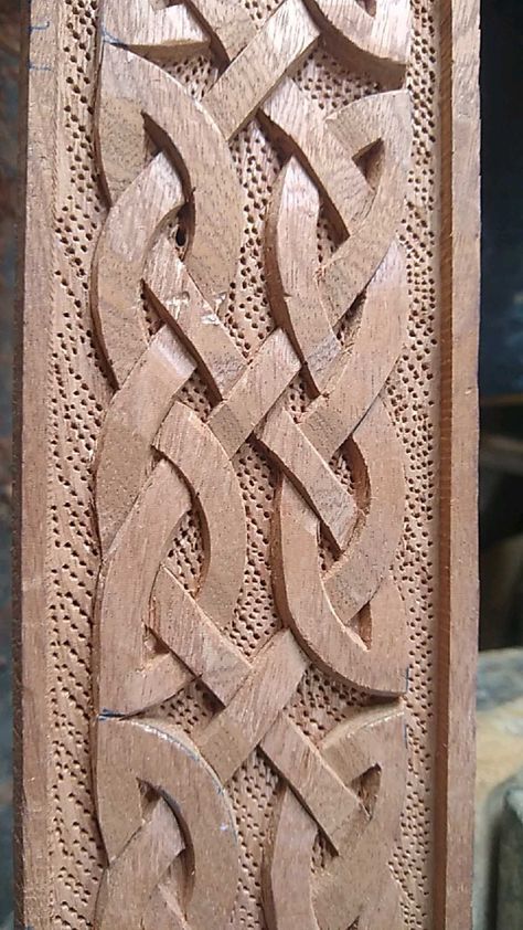 Norse Stone Carving, Viking Wood Carving Pattern, Celtic Carving, Ornamental Wood Carving, Celtic Wood, Norse Design, Gothic Drawings, Simple Wood Carving, Woodworking Inspiration