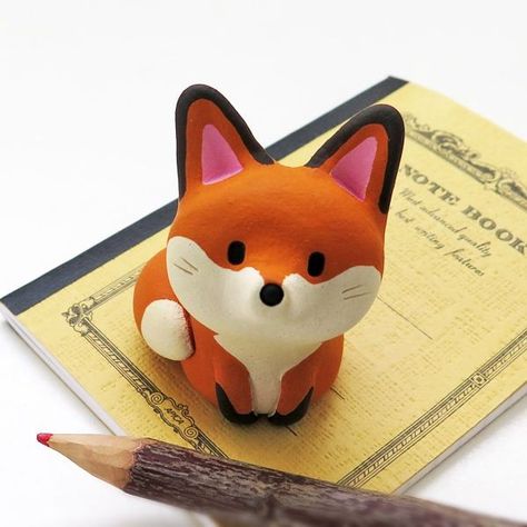 Clay Fox, Crea Fimo, Clay Diy Projects, Tanah Liat, Polymer Clay Animals, Cute Polymer Clay, Clay Figurine, Clay Animals, Diy Pottery