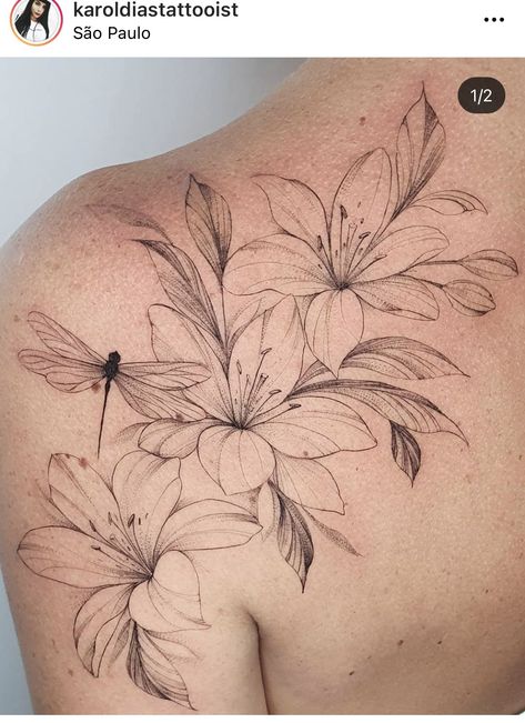 Name Tattoo For Women, Kids Name Tattoo, Lilly Tattoo Design, Shoulder Tattoo Designs, Drawing Tattoo Ideas, Tiger Lily Tattoos, Feminine Shoulder Tattoos, Water Lily Tattoos, Lillies Tattoo