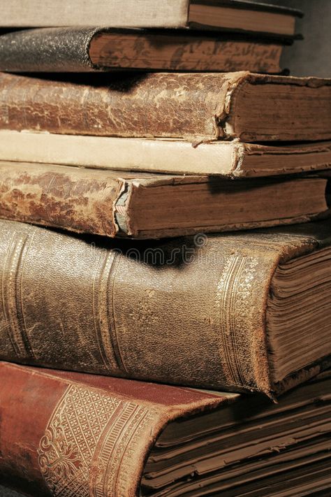 Books Photography Vintage, Old Book, Old Vintage Books Aesthetic, Old Books Photography, Old Book Photography Aesthetic, Stack Of Antique Books, Age Photos, West Home, Historical Books