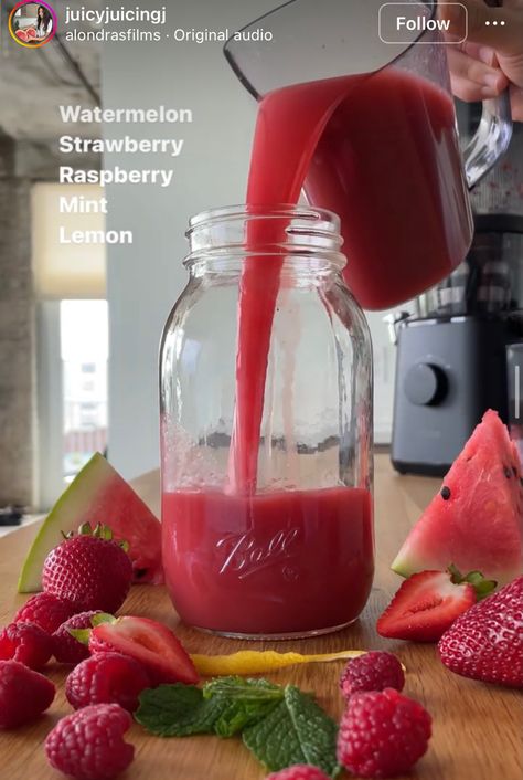 Fat Burning Juice Recipes, Delicious Strawberry Smoothie, Best Juicing Recipes, Belly Fat Burning, Iced Drinks Recipes, Watermelon Strawberry, Fat Burning Juice, Smoothies For Kids, The Smoothie Diet