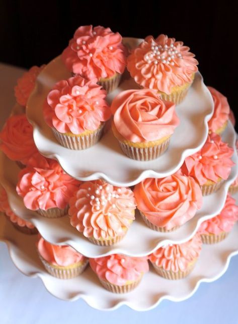 cupcakes with coral frosting Coral Cupcakes, Coral Wedding Colors, Cupcakes Design, Cupcake Designs, Wedding Cakes With Cupcakes, Shower Cupcakes, Coral Wedding, Bachelorette Party Games, Cupcake Ideas