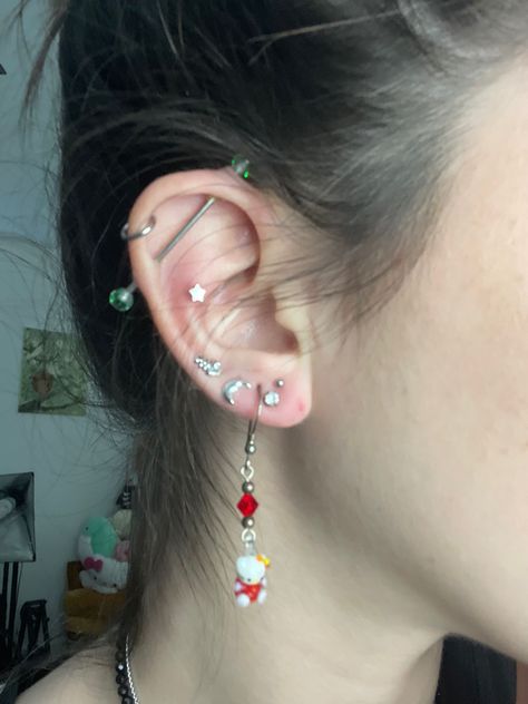 Industrial Ear Stack, Industrial Ear Piercing Ideas, Industrial Piercing Styling, Ear Piercing Ideas Industrial, Ear Mapping Piercing, Piercing Industrial, Girly Bracelets, Cool Ear Piercings, Pretty Ear Piercings