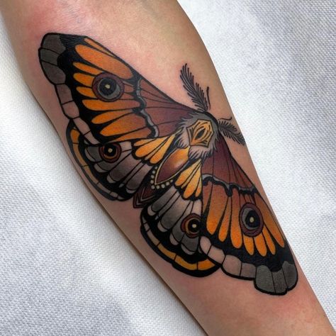 Moth Colored Tattoo, Earth Tone Tattoo Sleeve, Yellow Moth Tattoo, Neotrad Moth Tattoo, Neotraditional Tattoo Butterfly, Moth Tattoo Design Color, Colored Moth Tattoo, Moth Color Tattoo, Butterfly Tattoo Neo Traditional