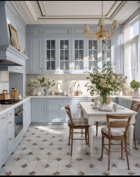 Blue Kitchen Designs, Vintage Kitchens, Transitional Decor Living Room, Dream Kitchens Design, Kitchen Stand, Kitchen Design Plans, Bleu Pastel, Luxury Kitchen Design, Style Deco