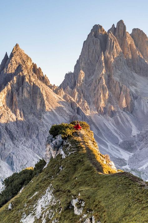 Everything you need to know about the Cadini di Misurina hike. Step-by-step instructions on how to find the Instagram famous viewpoint in the Dolomites! | Dolomites Italy Photography | Dolomites Italy Hiking | Italy Travel Tips | Dolomites Photography | Dolomites Viewpoint | Dolomites Travel Tips | Cadini di Misurina Italy | Cadini di Misurina Hike | Best hikes in the Dolomites | Dolomites Hiking Tips | Best Viewpoints in the Dolomites | Dolomites Photography Spots | Dolomites Hiking Trail Dolomites Hiking, Best Places In Italy, Dolomites Italy, The Dolomites, Italy Travel Tips, Italy Photography, Italy Aesthetic, Dream Travel Destinations, Trip Itinerary