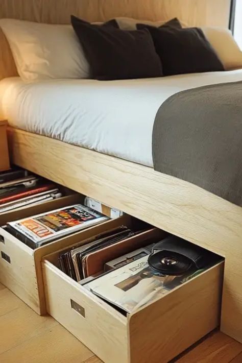 Maximize your space with these top 10 under-bed storage ideas! Whether you live in a small apartment or just want to declutter your home, these smart DIY solutions will help you organize without taking up extra room. From stylish bins to creative drawers, there's something for everyone here. Discover unique ways to use that often-overlooked space for everything from seasonal clothes to shoes and books. Get started on your project today and transform your home into a clutter-free zone with these perfect storage tricks! Shoe Storage Under Bed, Under Bunk Bed Ideas, Underbed Storage Ideas, Under Bed Storage Ideas, Storage Under Bed, Storage Tricks, Rolling Drawers, Underbed Storage, Small Closet Organization