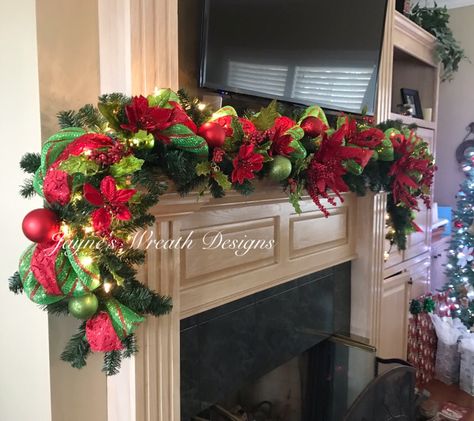 Poinsettia Garland Decorating Ideas, Christmas Mantle Garland, Christmas Garland Mantle, Mantle Garland, Christmas Mantle, Garland Decor, Wreath Designs, Disney Christmas, Decorations Ideas