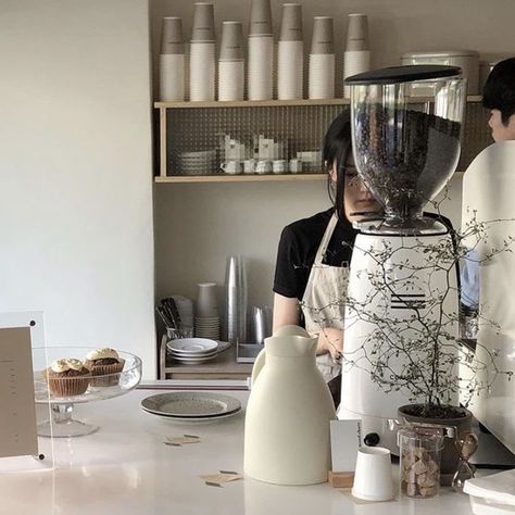 Syrup Pancakes, Korean Coffee Shop, Korean Coffee, Korean Cafe, Aesthetic Cafe, Coffee Shop Aesthetic, Cream Aesthetic, Cozy Cafe, Coffee Shop Decor