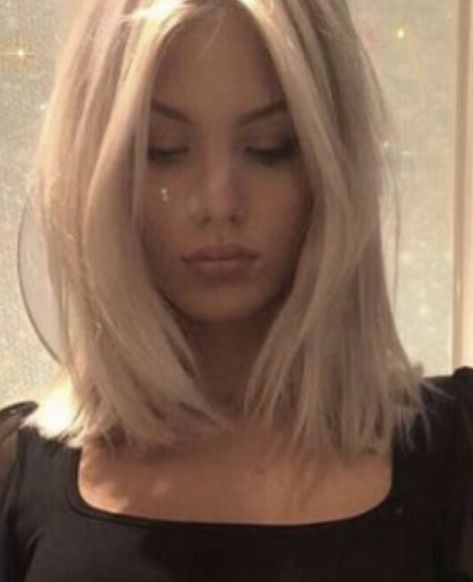 Straightened Lob Haircut, Straight Shoulder Length Hair Blonde, Medium Length Rocker Hairstyles, Platinum Shoulder Length Hair, Above Shoulder Blonde Hair, Short Blonde Haircuts Straight, Blonde Collar Bone Length Hair Straight, Blonde Short Hair Straight, Hair Collarbone Length